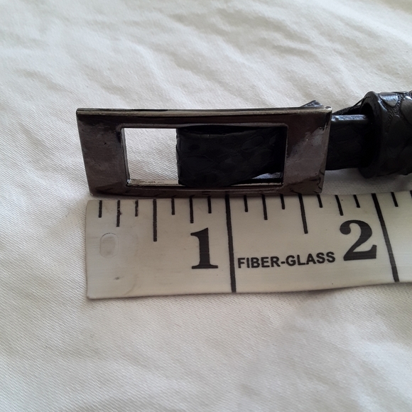 2 x $25 size 4 belt - Picture 3 of 3